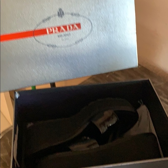 100% authentic size - Picture 3 of 3